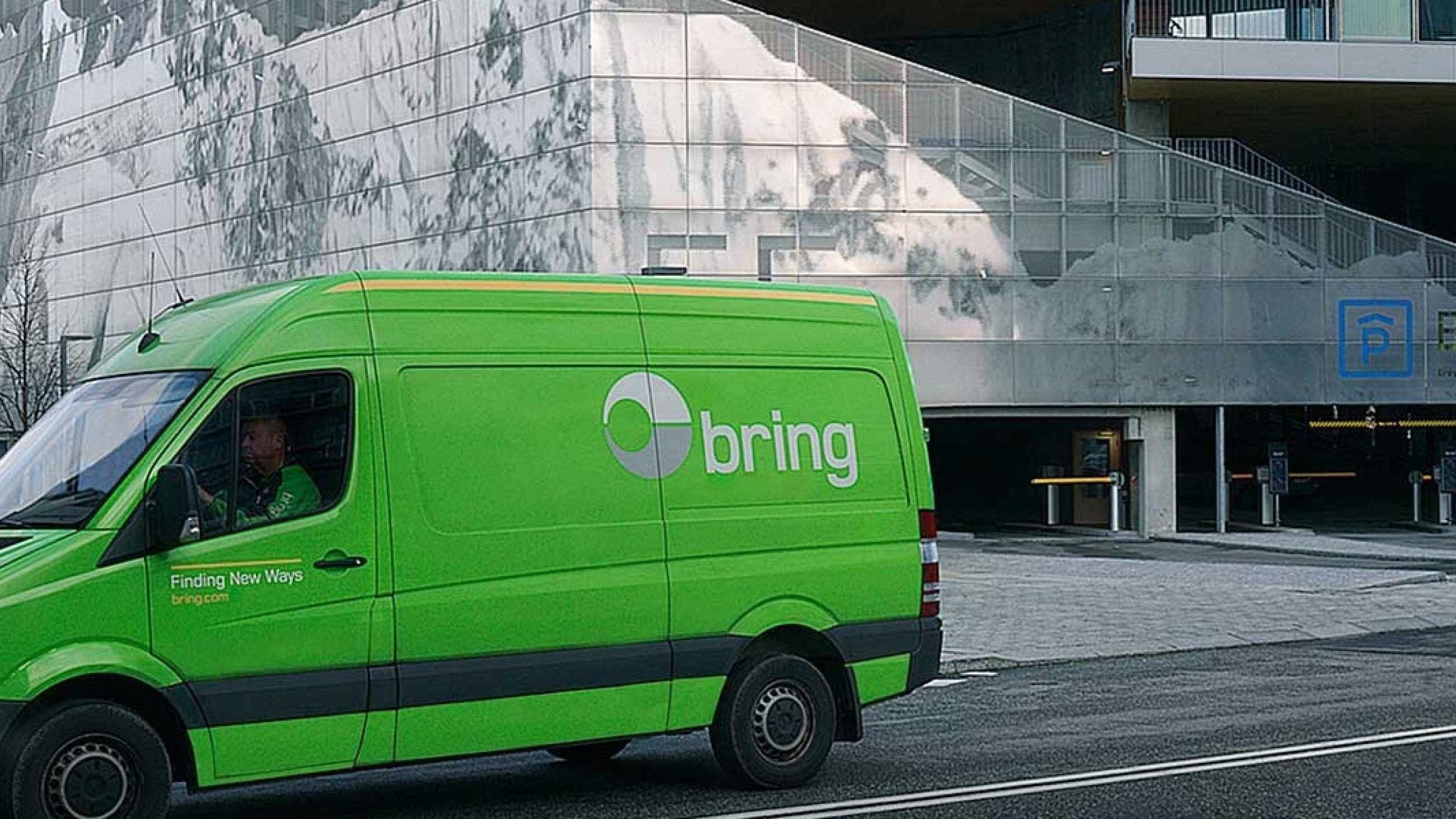 A Bring delivery truck
