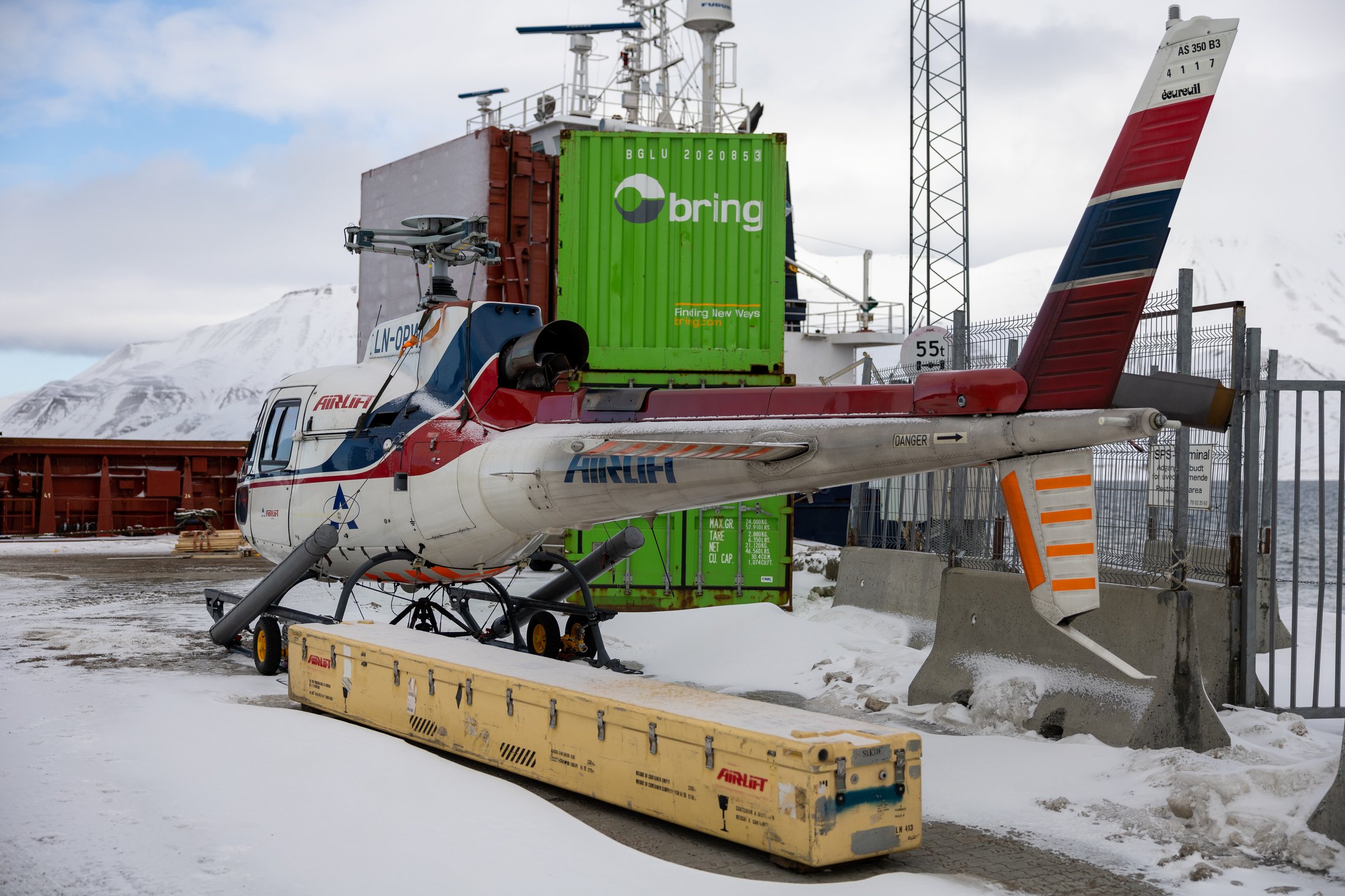 Helikopter på Svalbard