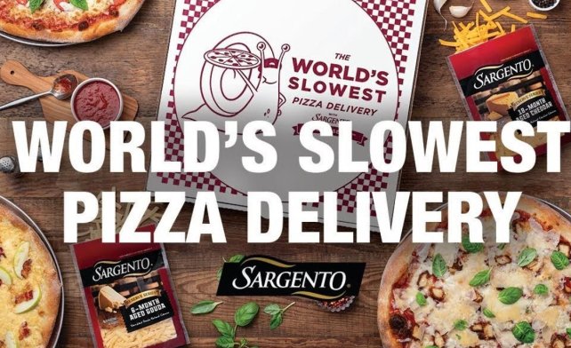 Tekst: World’s slowest pizza delivery