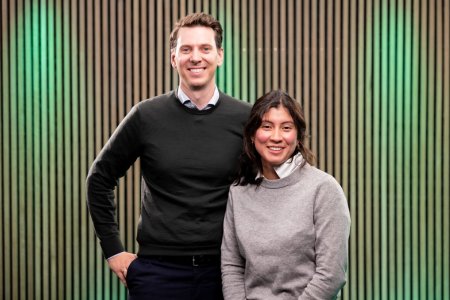 Per Magnus Roald fra Bring og Andrea Berger fra Johs Olsen