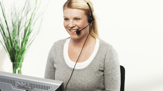 Bring rådgiver snakker i telefonen